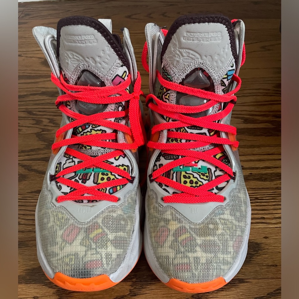 Lebron Fast Food Big kid 6